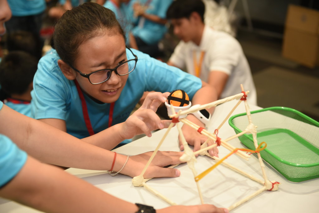 Help a Thai student achieve their dreams