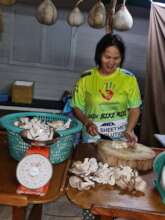 Preparing mushrooms