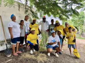 Planting with Prosegur after cleanup of 291 kilos