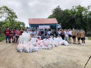 Team clean up in Punta Arena, island of Tierra Bom