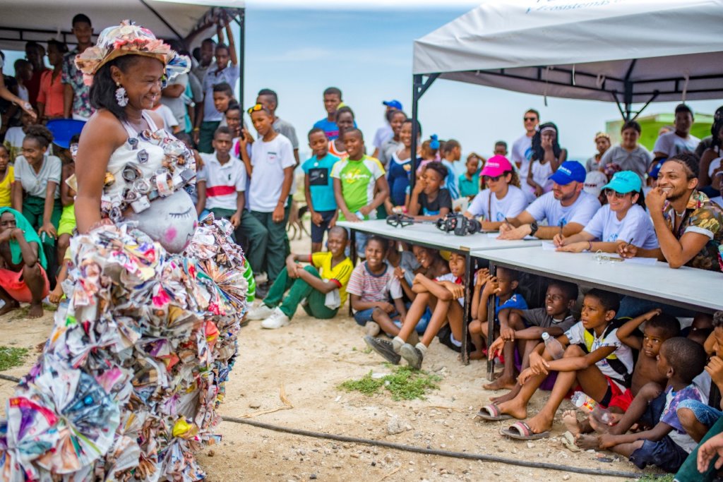 Fight plastic pollution in the bay of Cartagena