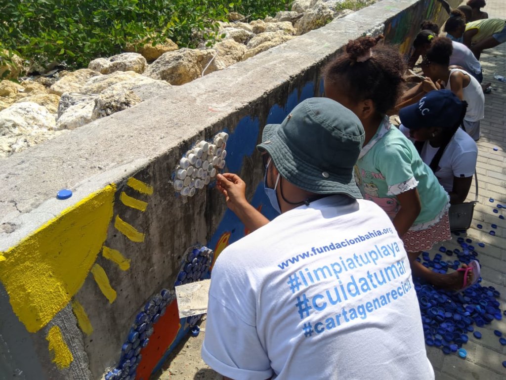 Fight plastic pollution in the bay of Cartagena
