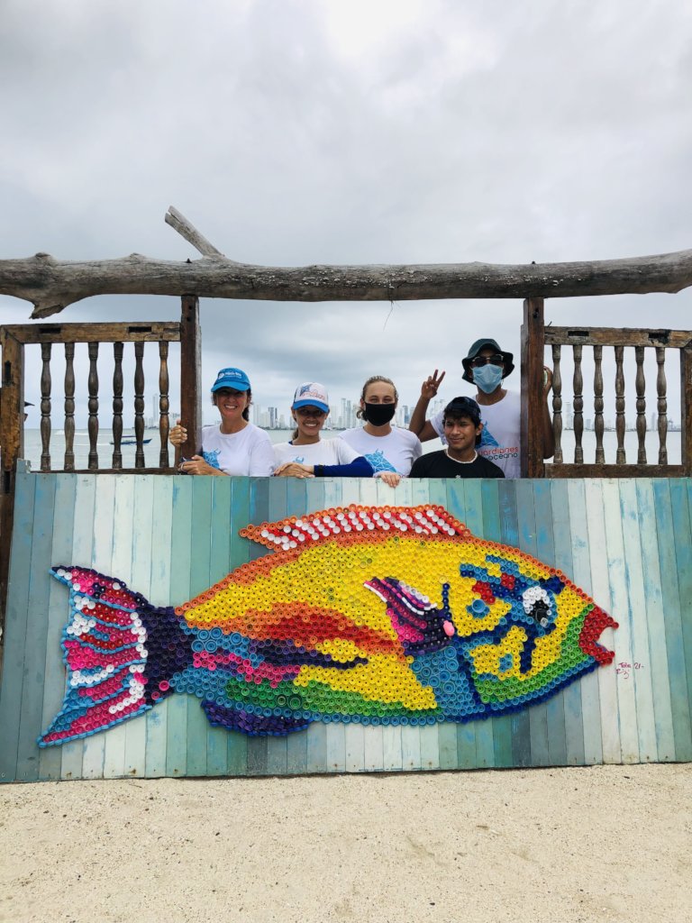 Fight plastic pollution in the bay of Cartagena