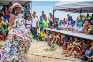 Artistic events using recycled materials