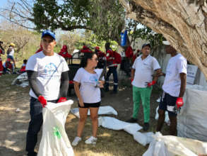 Beach cleanup at Punta Arena