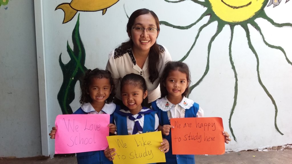 School 135 poor Cambodian children to prosperity.