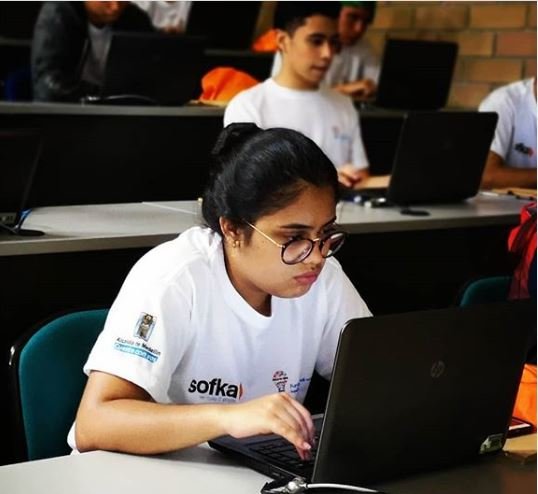 Empowering 2,000 youth for work in Latin America
