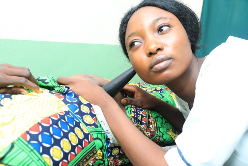 Provide Lifesaving Kits for 10000 women in Nigeria