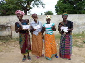 4 local women with certificates