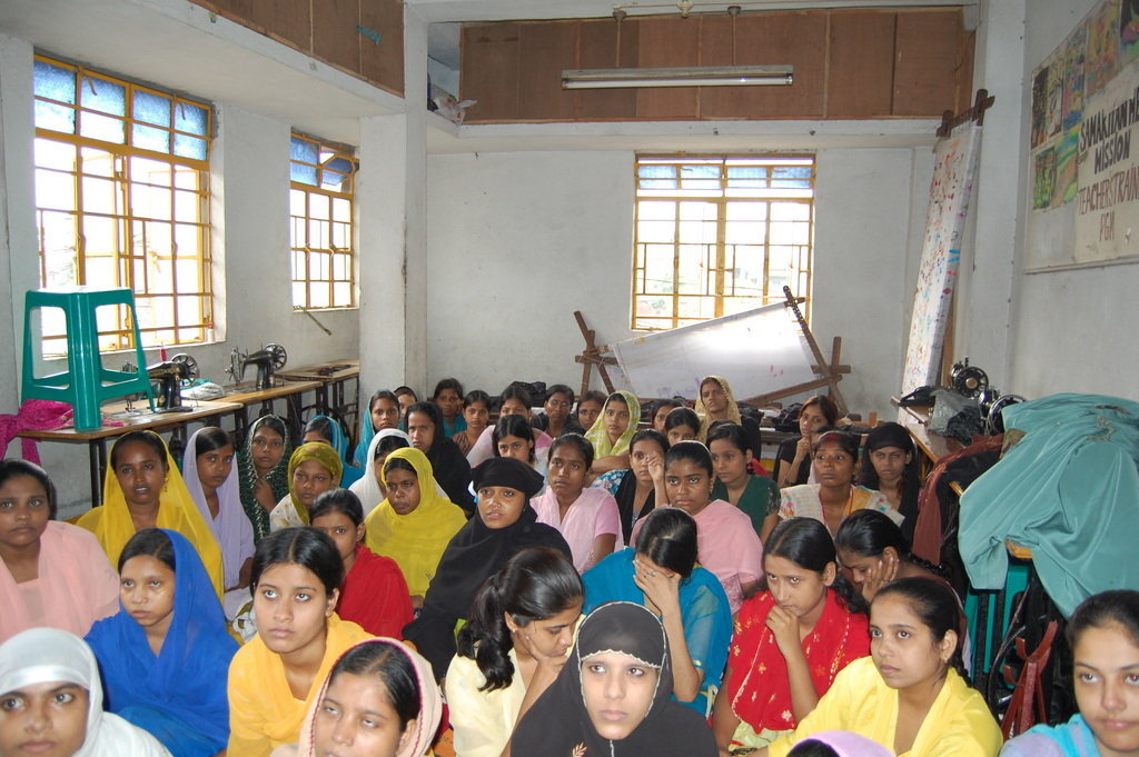 Empower 200 poor Girls through Vocational Training