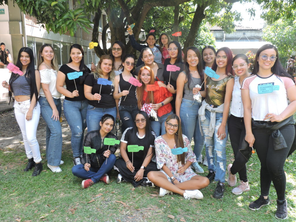 Train young Colombian women for a career in STEM - GlobalGiving