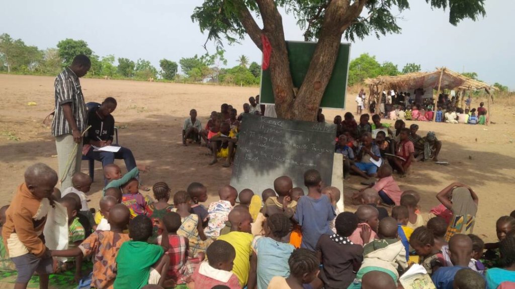 Emergency Classes For 500 IDP Children in Nigeria