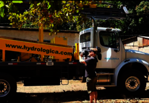 Well company Hyrdologica arrives