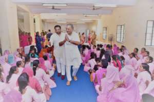 Govind Singh Rathore introducing students