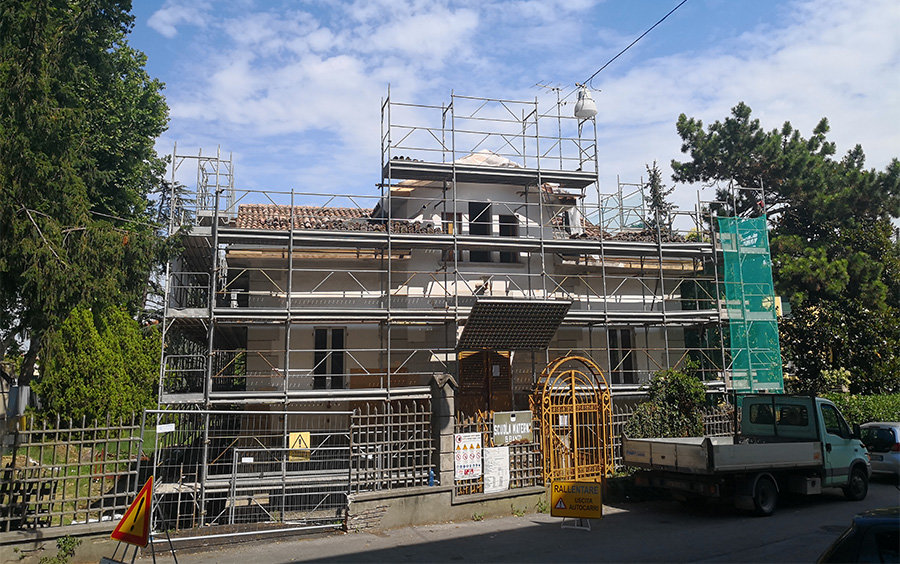 Renovate a training centre in Italy for volunteers