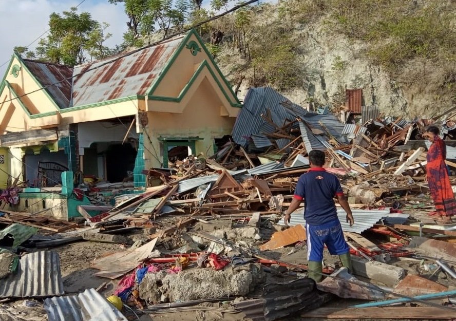 Emergency relief after tsunami in Indonesia