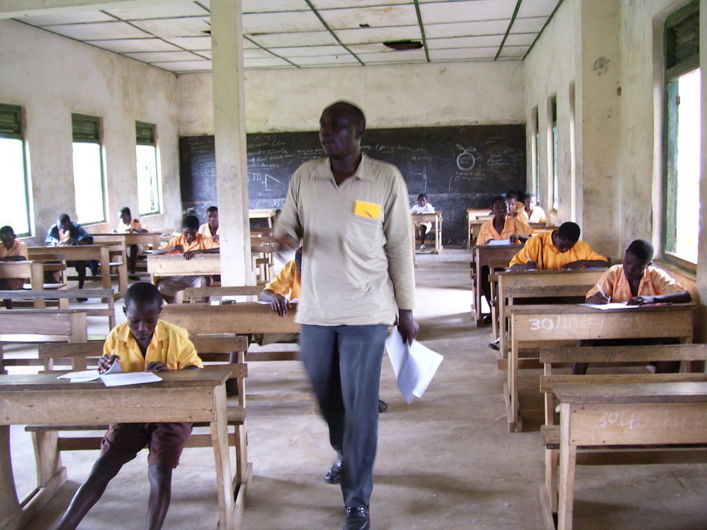 Bicycles, 495 Cocoa Farmers' School Children in Gh