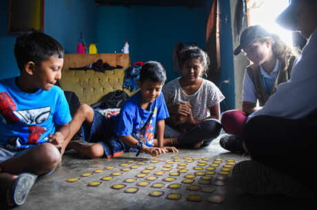Therapy for ecuadorian children to break the cycle