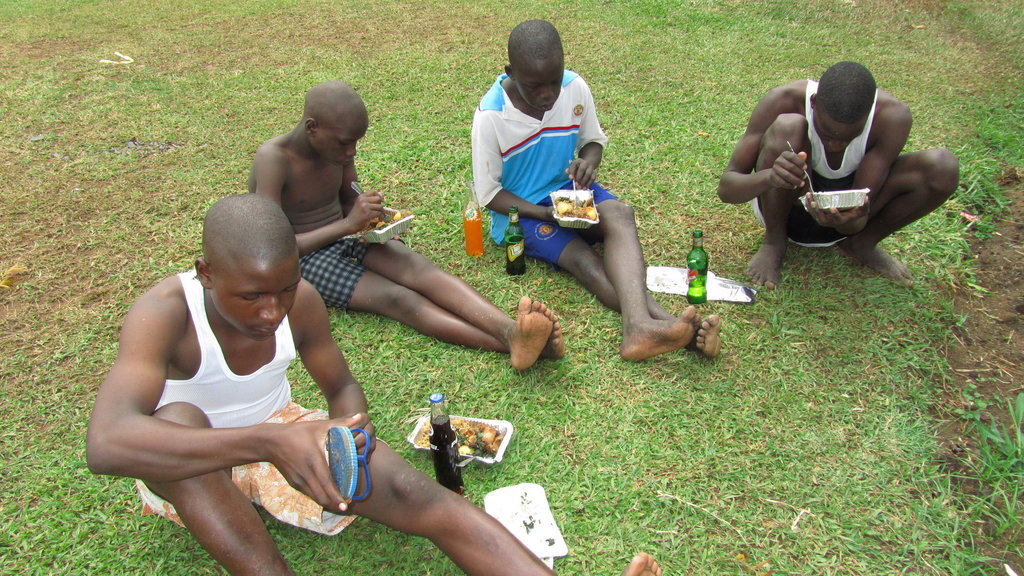 Bitone kids enjoying a party