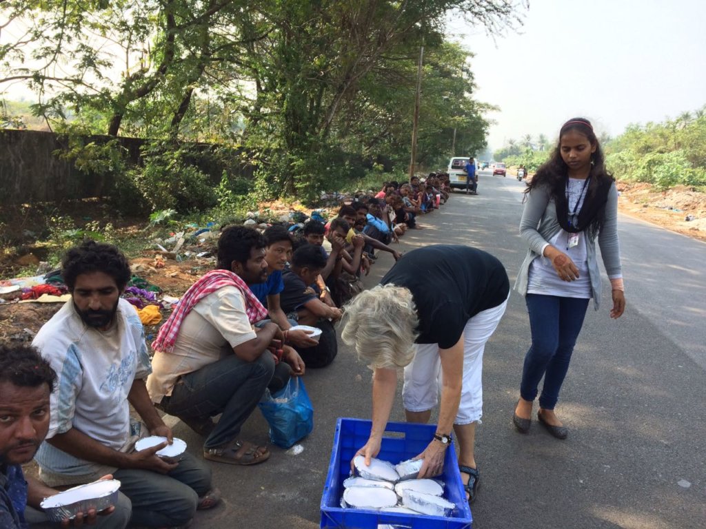 Help India rise against hunger of 1000 people