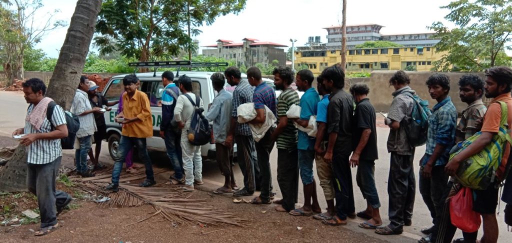 Help India rise against hunger of 1000 people