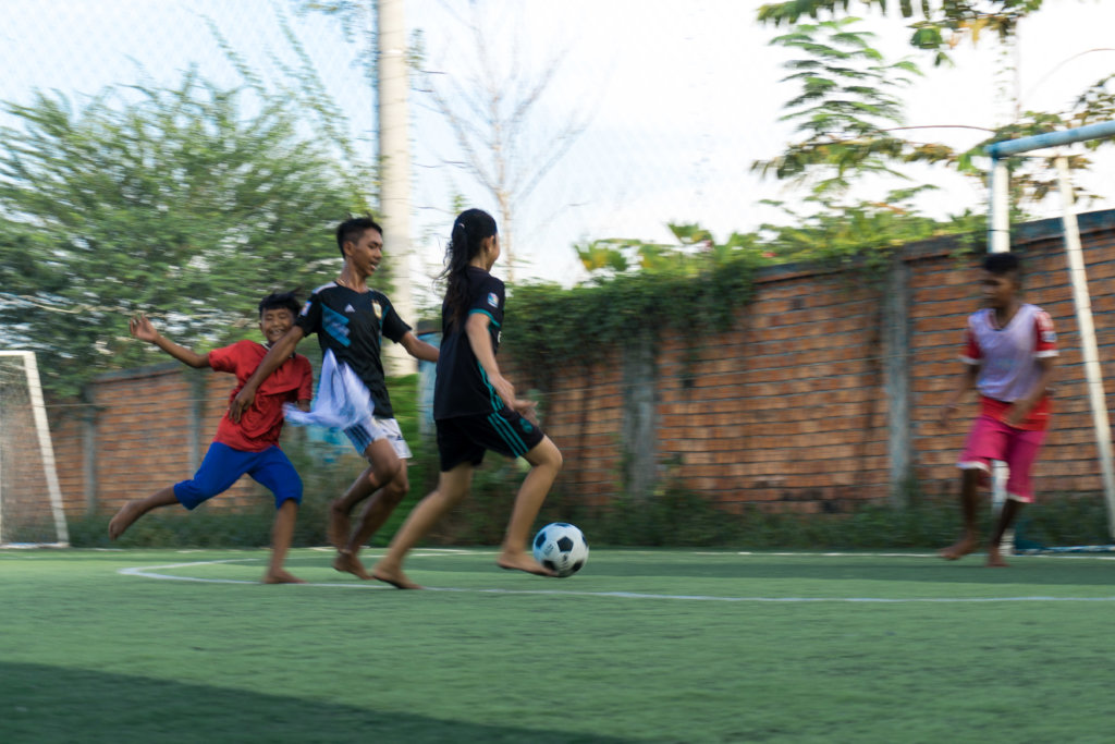 Give slum living kids a future through football