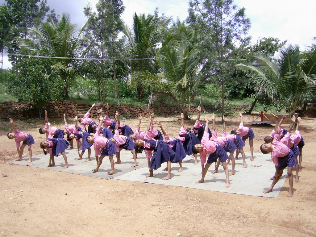 Sponsor children's education in rural India