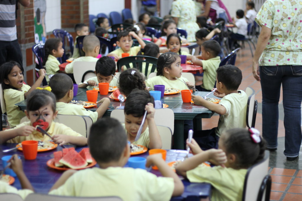 VENEZUELA: EDUCATE, FEED AND HEAL 400 SLUM KIDS