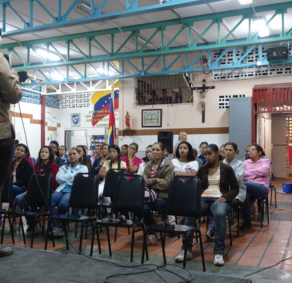 VENEZUELA: EDUCATE, FEED AND HEAL 400 SLUM KIDS