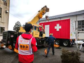 Setting up mobile clinic in Suzu City