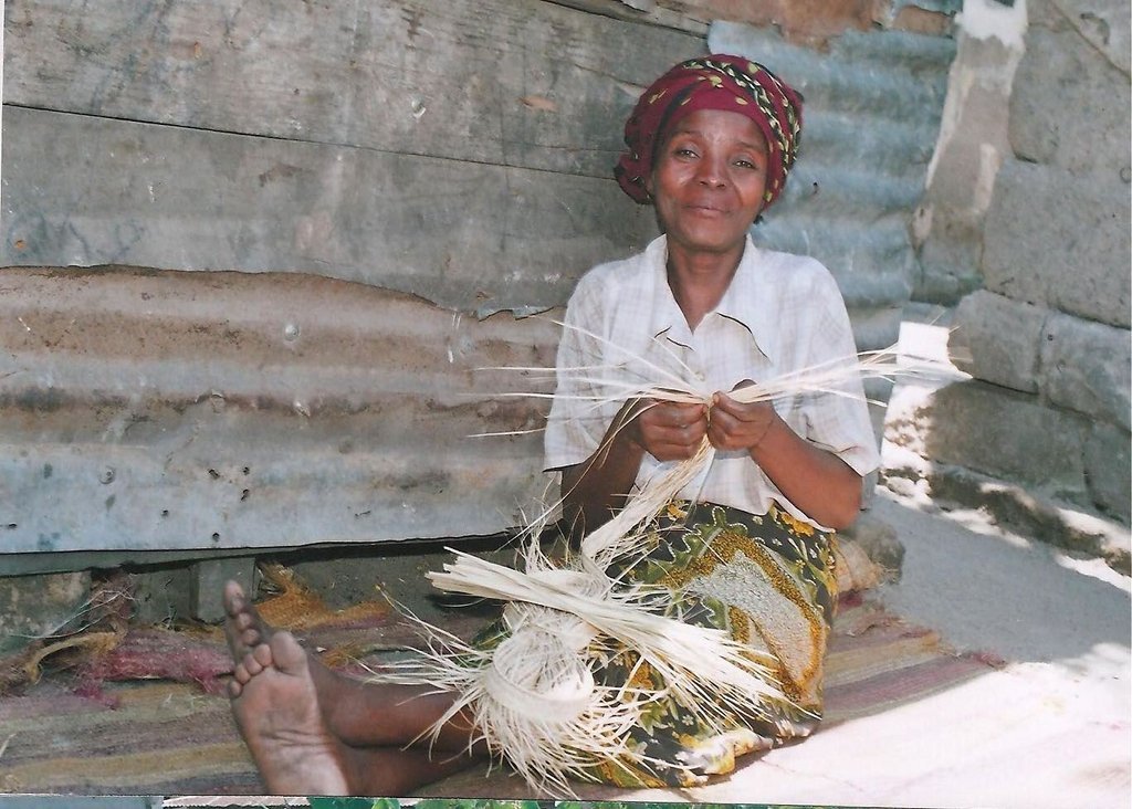 Help 10 Women to feed their children