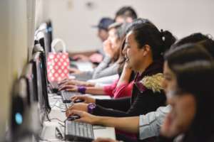 School for young Mexicans socially disadvantaged.