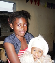 Nadesh Oben etchi and her baby girl