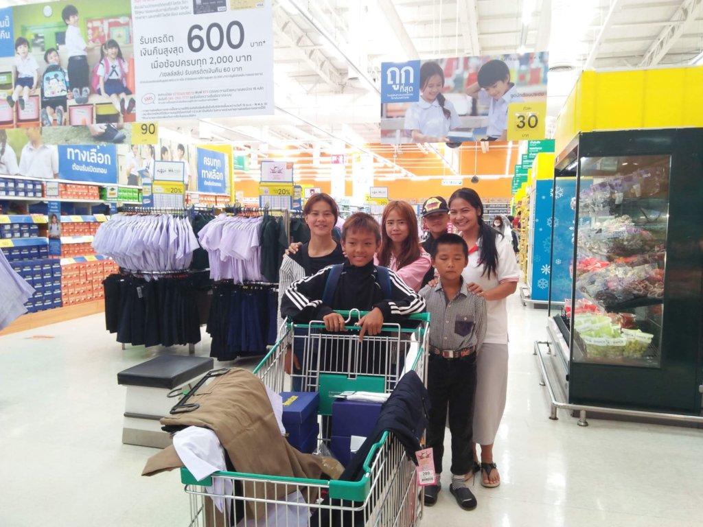 Help 500 Thai children get an education