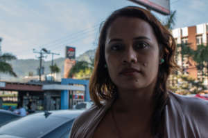 Salvadoran mother received cash aid from IRC