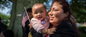 Asylum seeker with her daughter in the U.S.