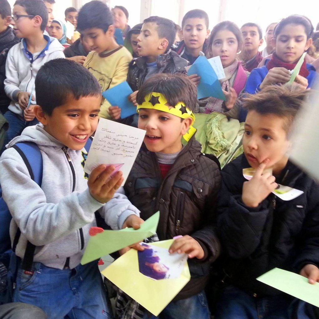 Gift Handwritten Letters to 10000 Refugee Children