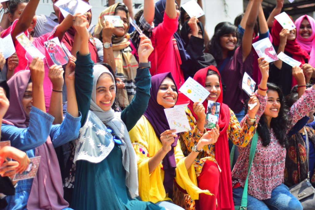 Gift Handwritten Letters to 10000 Refugee Children
