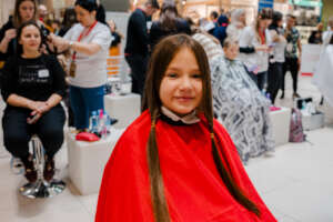 Ajna, little cancer survivor donating hair