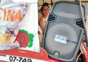 Aida driving a Mototaxi with the Solidary Speaker