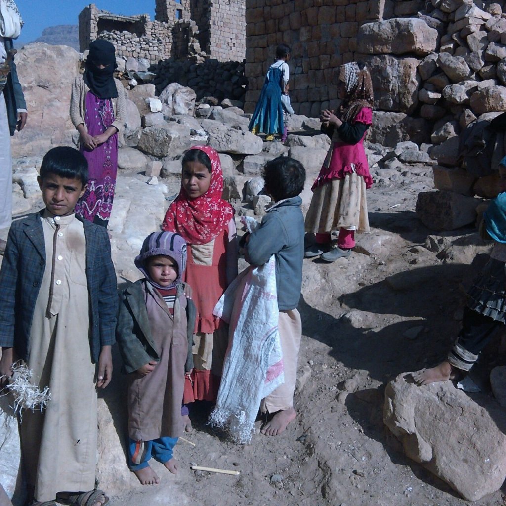 Blankets & Winter Clothes for vulnerable families