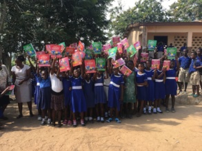 Prize winners handed out materials in school!