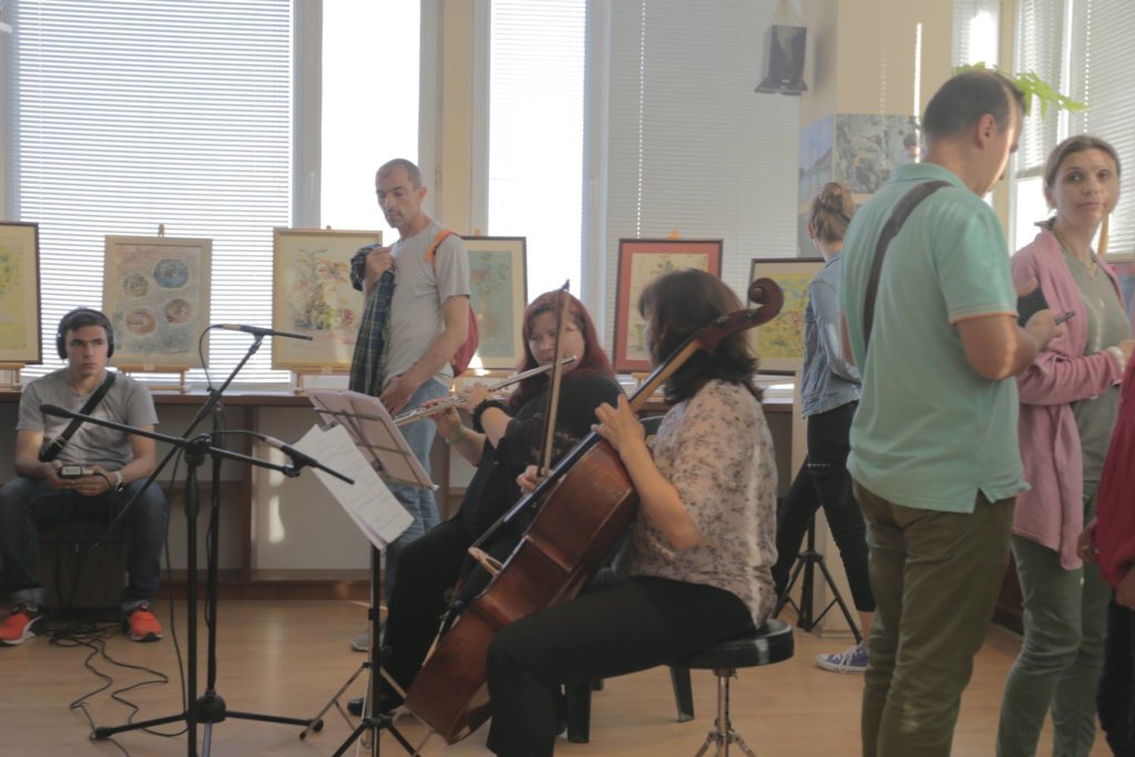 Help children in Varna access free art courses