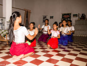 Dance lesson inside the hall