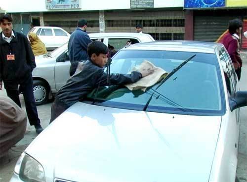 Educating 1800 child workers in Pakistan