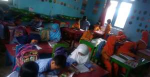 Children in their daily class activity