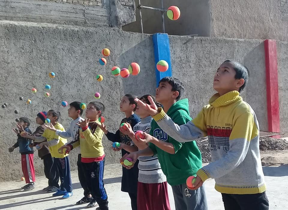 Cheerful Afghan Winter & Summer