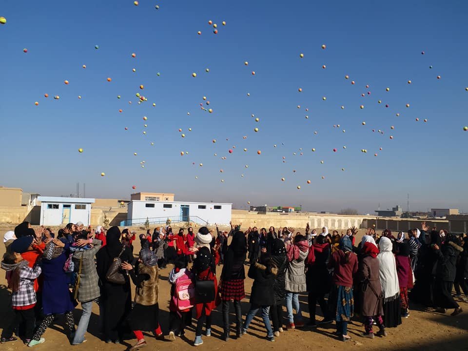 Cheerful Afghan Winter & Summer