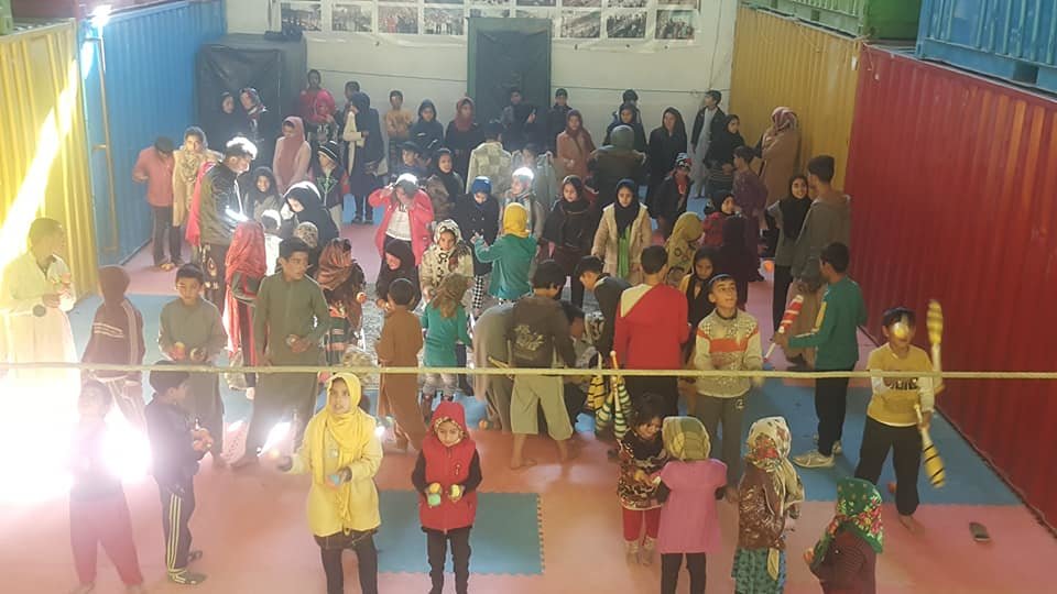 Cheerful Afghan Winter & Summer