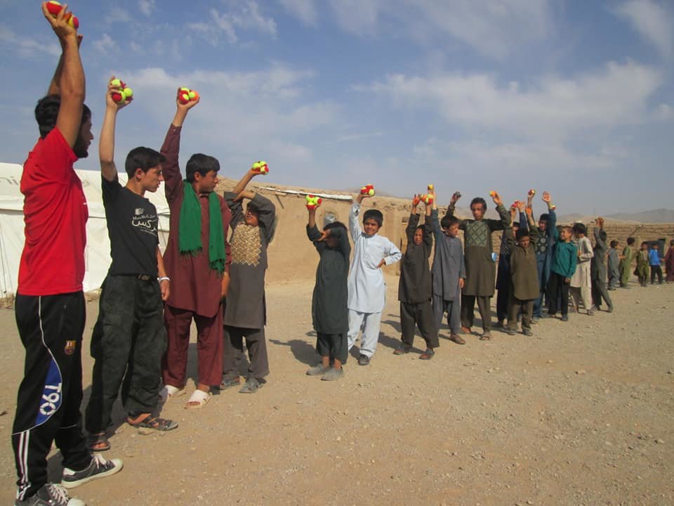 Cheerful Afghan Winter & Summer